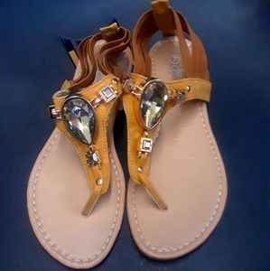 Sandals (MY WHOLE CLOSET IS ANY 2 FOR $15  JUST BUNDLE AND SEND OFFER)